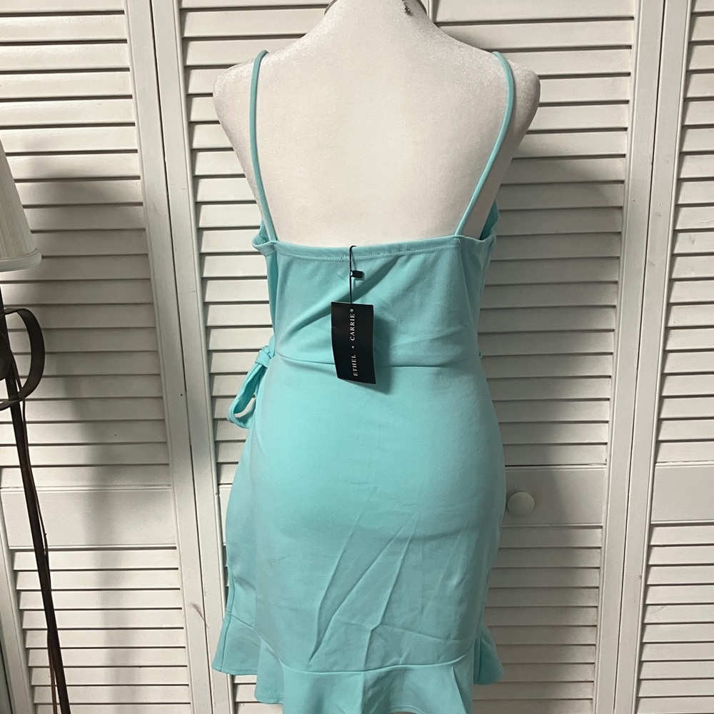 Chic Turquoise Wrap Mini Dress - Picture 4 of 11